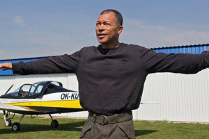 Surinamec z Holandska složil pilotní zkoušky, vycvičen v Letecké škole vysočina